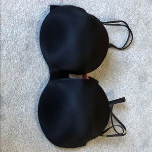 Black Body Kiss bra. Size 38DD